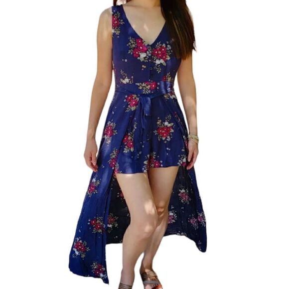 Hem & Thread | Blue Floral Maxi Shorts Romper Open Back | NWT | M - Picture 1 of 6